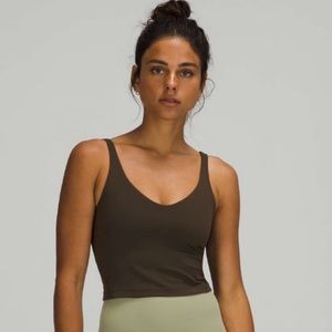 Rare sold out color align tank size 4 in olive
